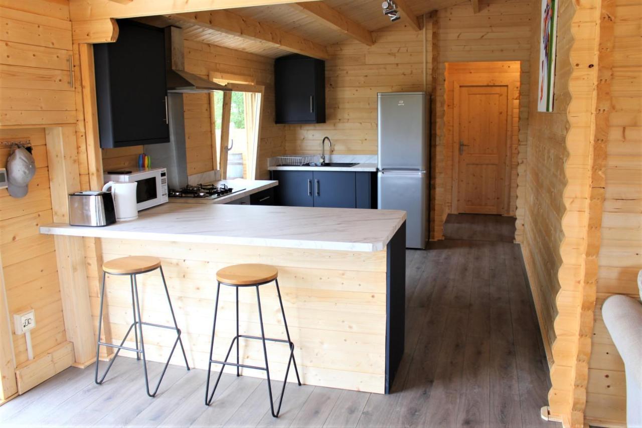 Inviting 3-Bedroom Lodge In Ashton Under Hill Evesham Exterior photo